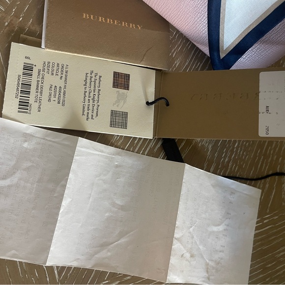 Burberry Derby Leather Small Banner Tote - Picture 6 of 11